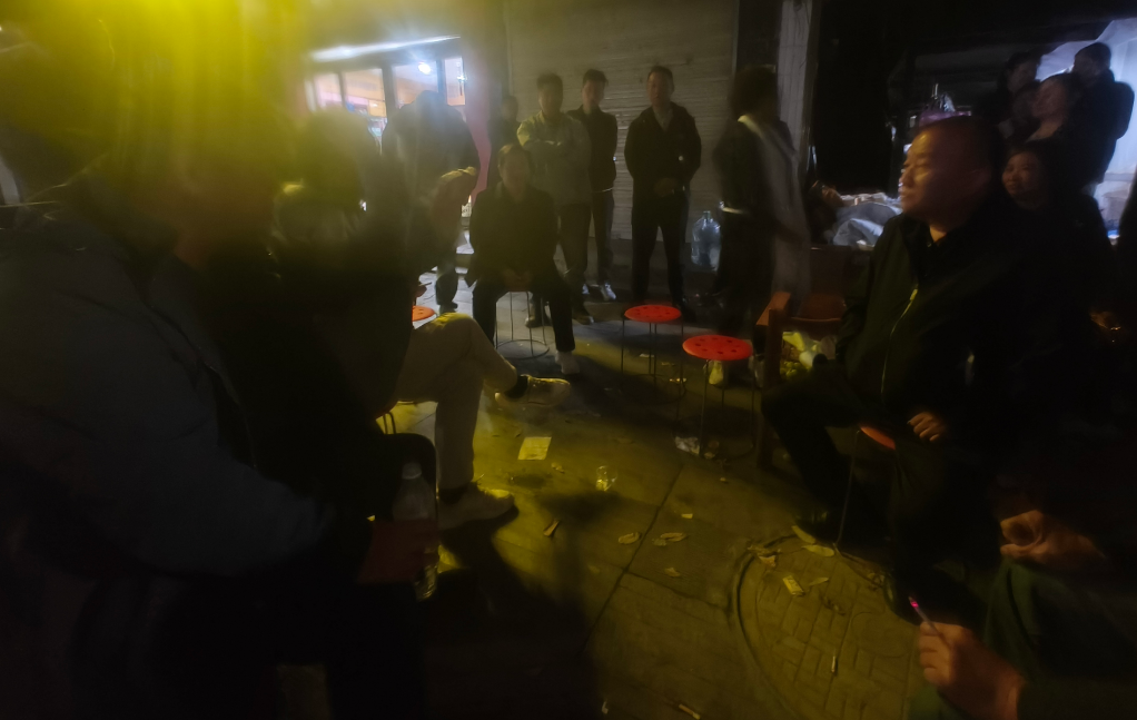 一场丧事背后的家族性格图谱 - 第3张图片